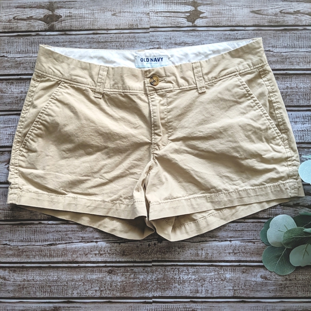 Old Navy Ed 3 Rolled Oats Khaki Chino Shorts